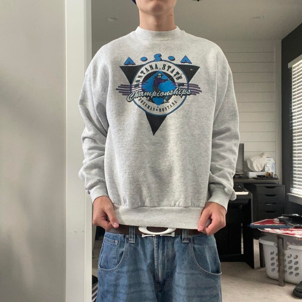 Hanes Men's Grey Sweatshirt